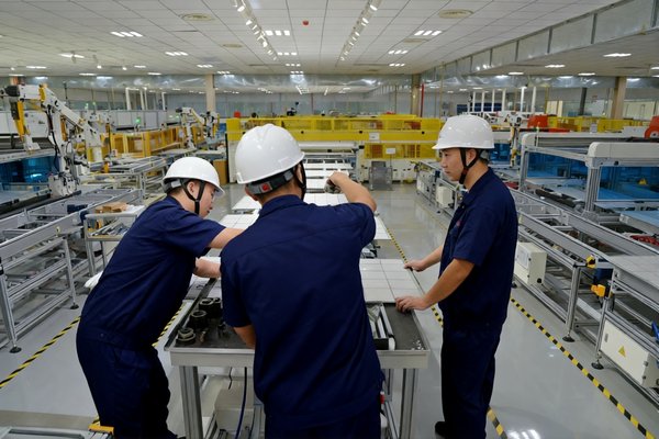 新能源工厂生产线设备安装